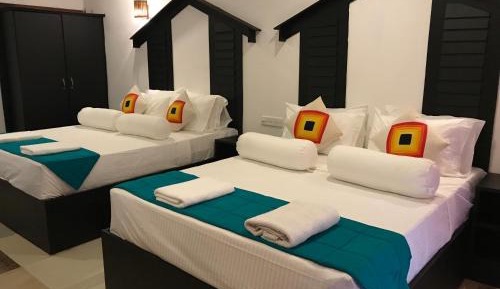 Deluxe Family Suite