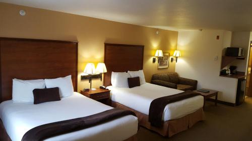 Two Queen Suite with Sofa Bed
