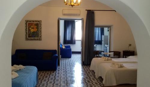 Superior One-Bedroom Apartment