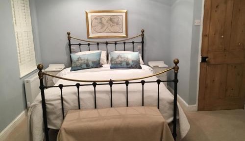Deluxe Double Room with Shower