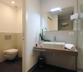 Junior Suite with Beach Access