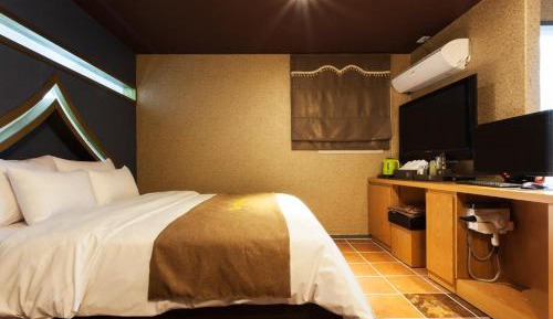 Standard Double Room(No Parking Allowed)