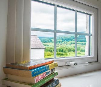 Twin Room with Mountain View