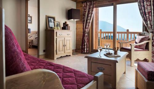 One-Bedroom Apartment (4 Adults) with Spa Access