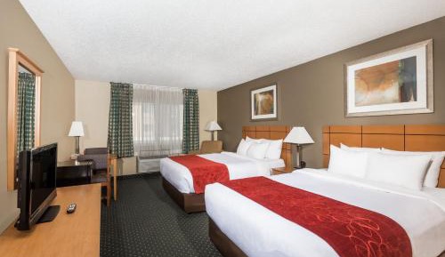 Queen Room with Two Queen Beds - Non-Smoking
