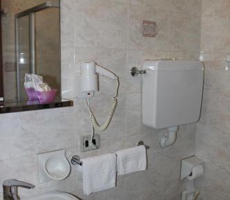 Triple Room (3 Adults)