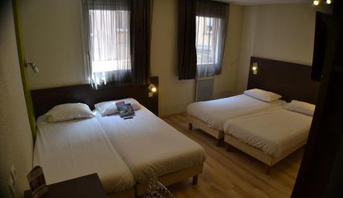 Quadruple Room with 4 Single Beds