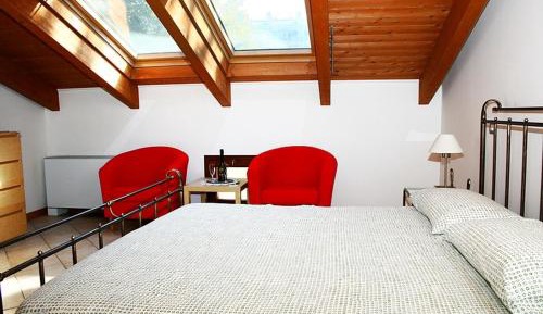 One-Bedroom Apartment - Attic