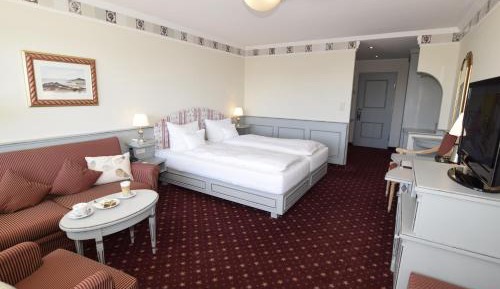 Double Room with Balcony and Sea View