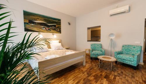 Superior Apartment
