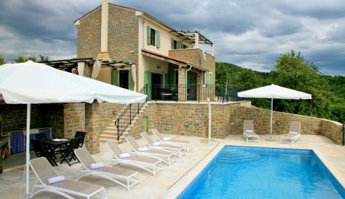 Deluxe Villa