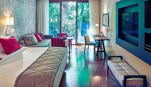 Junior Suite with Double Bed and Sofa Bed