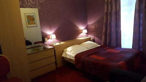 Deluxe Double Room with Bath