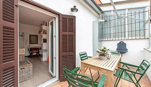 One-Bedroom Apartment with Terrace