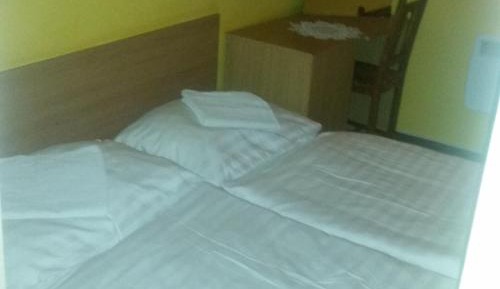 Double or Twin Room with Shower