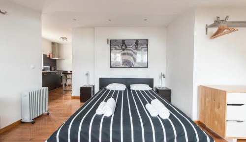 Studio Apartment