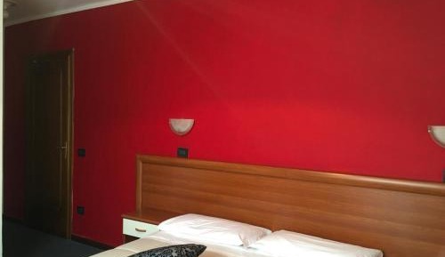 Quadruple Room with Private Bathroom