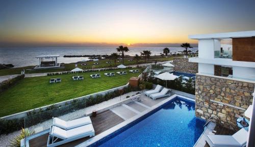 Three-Bedroom Villa - Beach Front - Cyan