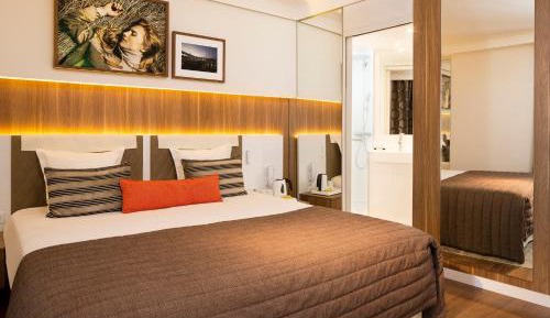 Elegance Room
