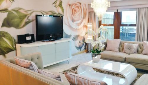 Executive Penthouse Apartment