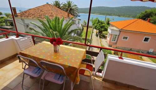 Two-Bedroom Apartment with Balcony and Sea View