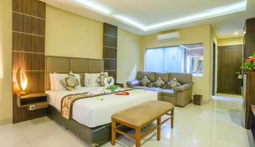 Deluxe Double Room with Pool Access