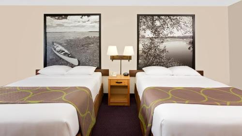Queen Room with Two Queen Beds - Non-Smoking