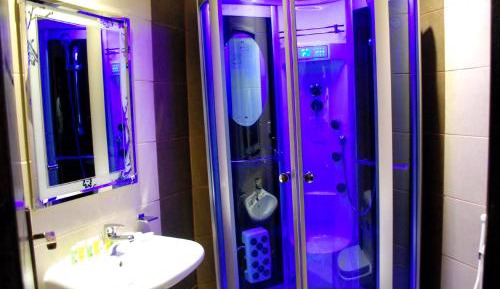 Suite with Spa Bath