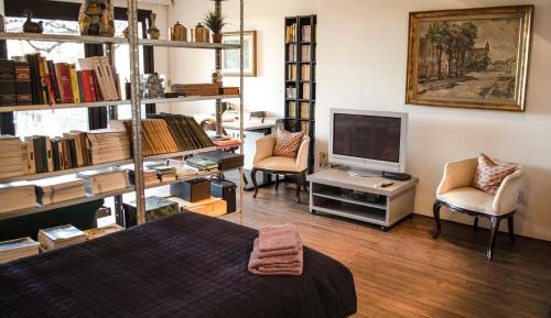 Triple Room with Private Bathroom