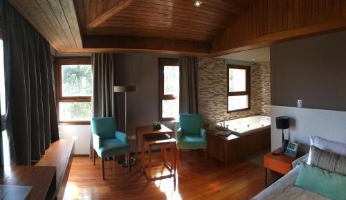 Junior Suite with Lake View