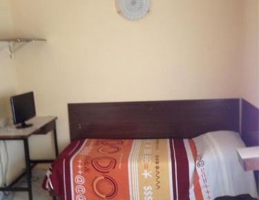 Single Room with Shared Bathroom
