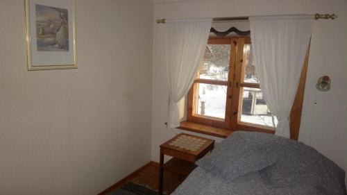 Standard Single Room with Shared Bathroom