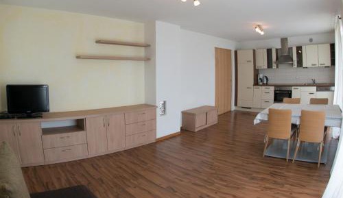 Two-Bedroom Apartment (4 Adults)