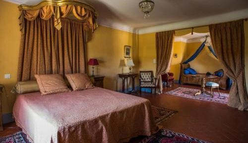 Suite with Terrace - Louise de Savoie