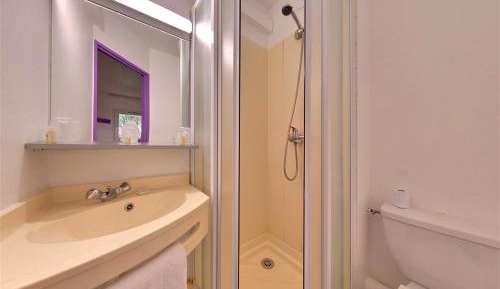Standard Triple Room (2 Adults + 1 Child)