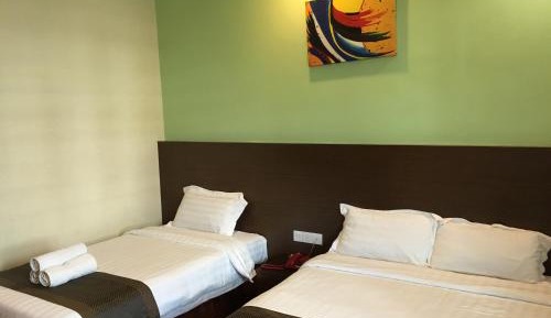 Deluxe Family Room