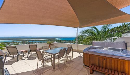 Three-Bedroom Penthouse with Ocean View