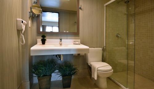 Premium Suite (2 Adults)