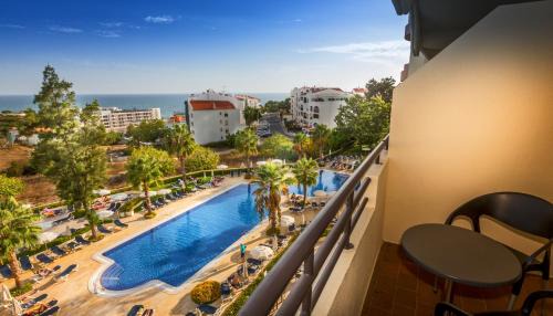 Twin Room with Pool View