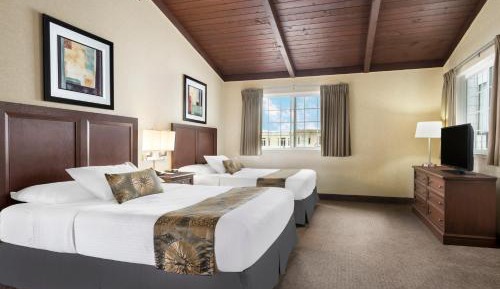 Double Room with Two Double Beds - Non-Smoking
