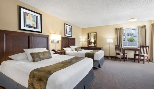 Queen Room with Two Queen Beds - Non-Smoking