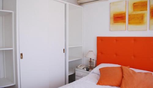 Family Room (5 Adults)