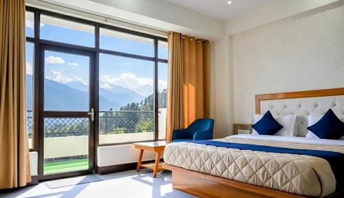 Queen Room with Balcony