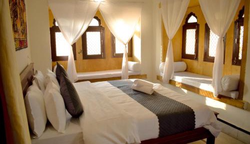 Queen Room