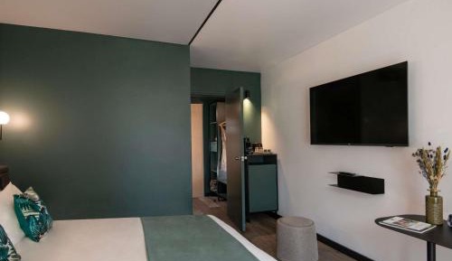 Superior Double Room with Sofa