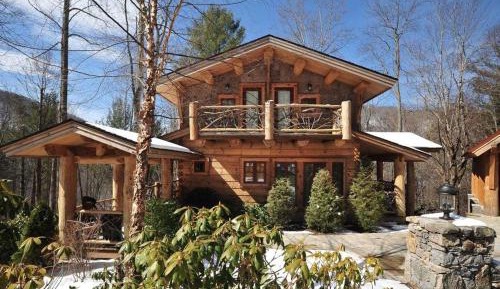 Five-Bedroom Holiday Home