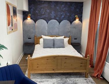Queen Room