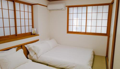 Twin Room with Shared Bathroom