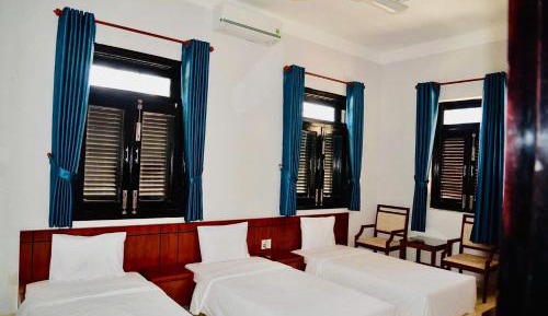 Triple Room with Bathroom