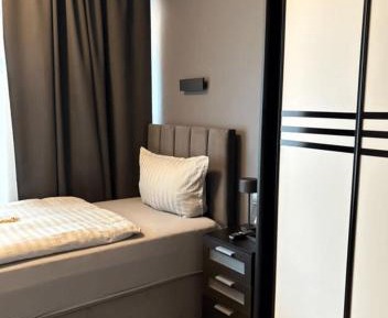 Deluxe Single Room